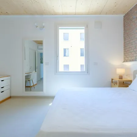 Apartamento With Elevator And Private Parking Bolonia