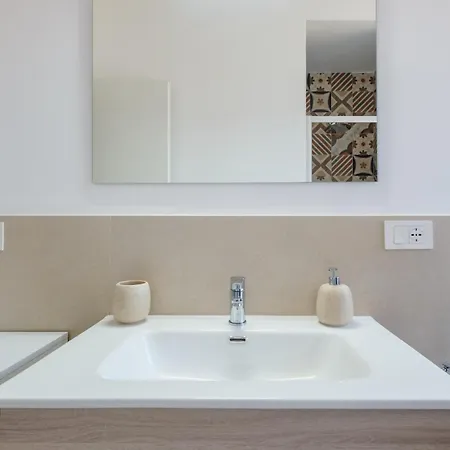 Appartement With Elevator And Private Parking