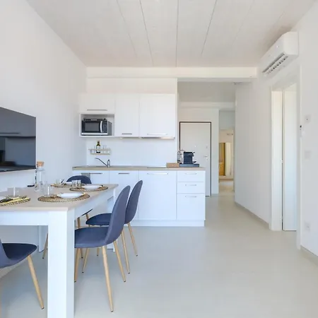 With Elevator And Private Parking * Bolonia