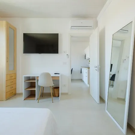 Appartement With Elevator And Private Parking