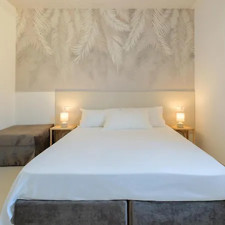 With Elevator And Private Parking *