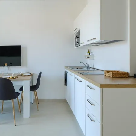 With Elevator And Private Parking Appartement Bologna